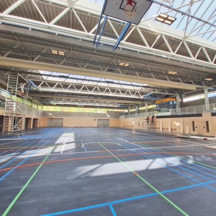 Innenansicht der Sporthalle
