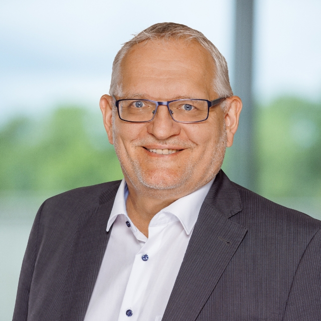 Jörg-Michael Wienecke Amtsleiter Amt für Mobilität und Verkehrsinfrastruktur Jörg-Michael Wienecke, Amtsleiter Amt für Mobilität und Verkehrsinfrastruktur