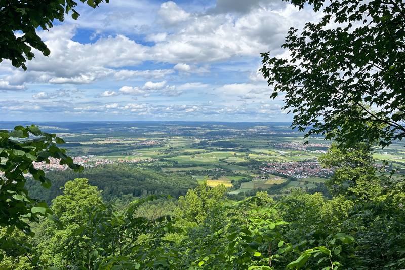 Panoramablick von der Bertaburg bei Bad Boll (Quelle: Forstamt, S. Aminger) Panoramablick von der Bertaburg bei Bad Boll (Quelle: Forstamt, S. Aminger)