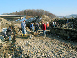 Ausgrabungen während der Bauarbeiten der B 10