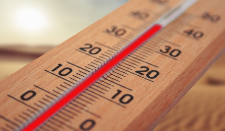 Thermometer, das eine Temperatur über 35°C anzeigt